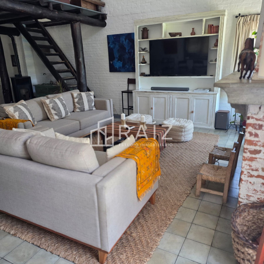 Casa ID.1881 - CASA EN VENTA 3 DORMITORIOS  EN LA BARRA