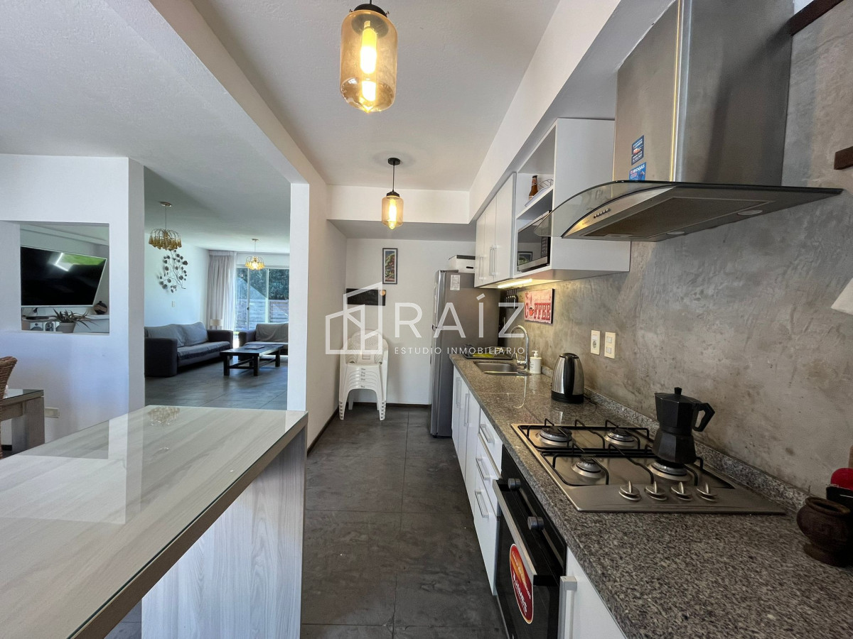 Casa ID.2554 - CASA  VENTA 3 DORMITORIOS ZONA ATLANTICO SHOPPING 