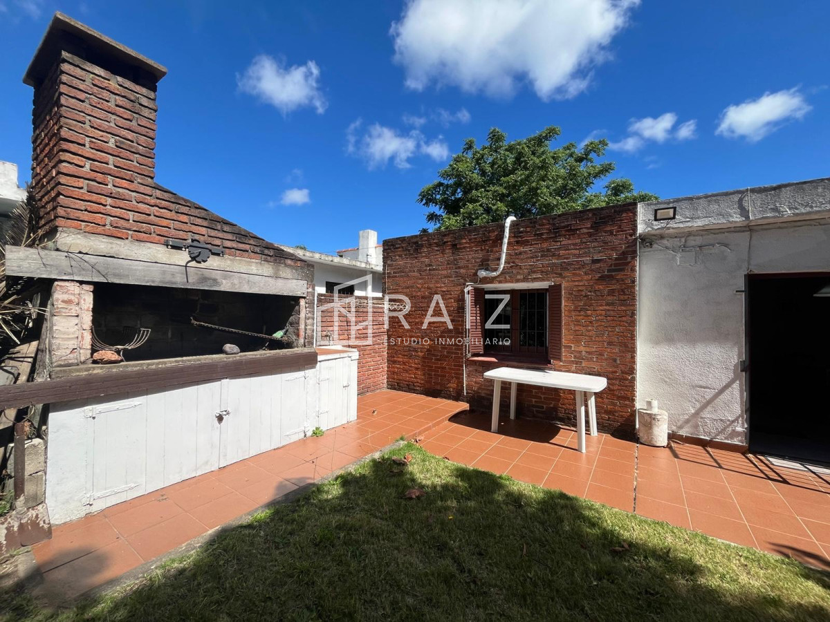 Casa ID.11631 - CASA VENTA 2 DORMITORIOS + DEPENDENCIA PINARES