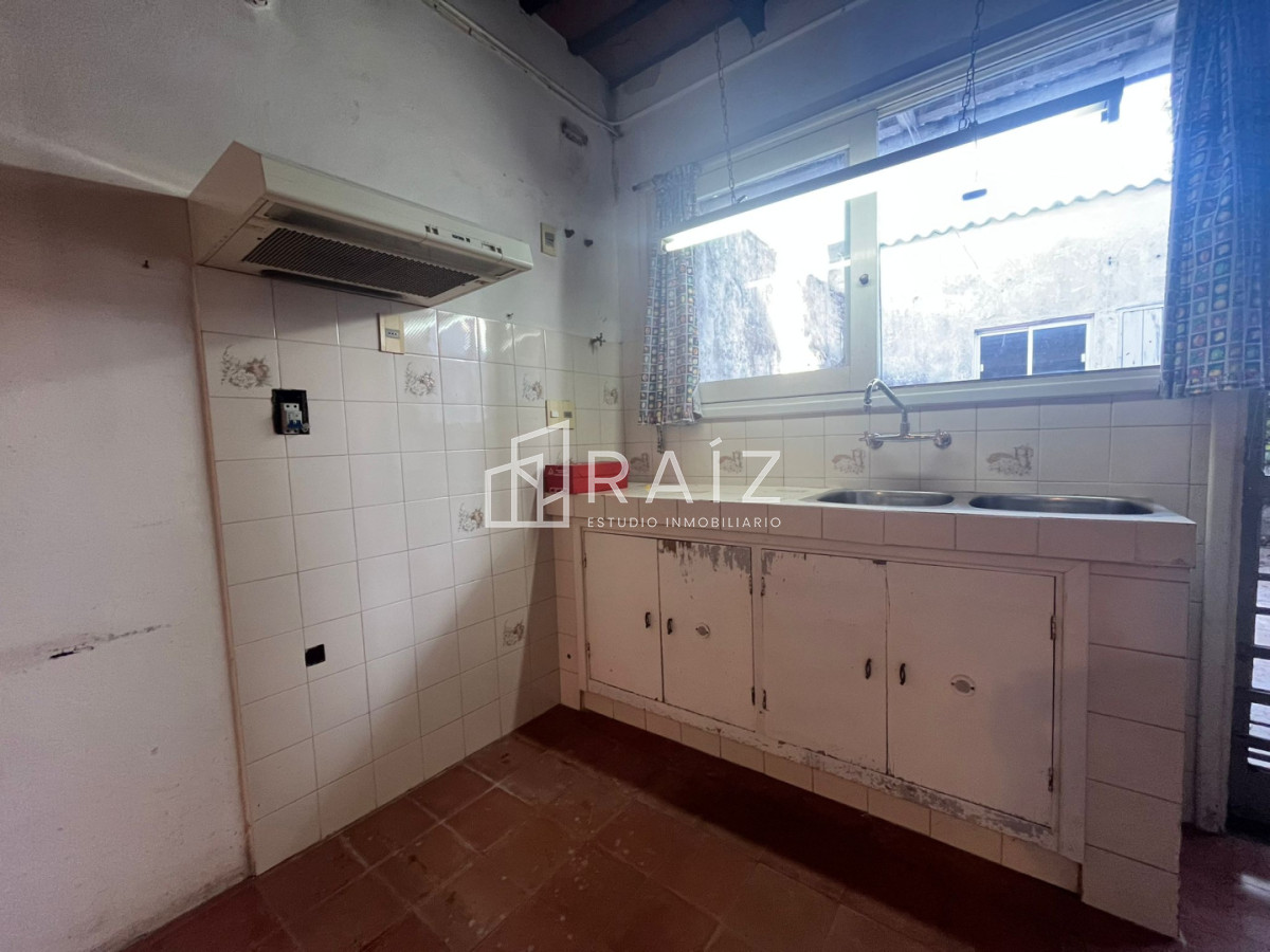 Casa ID.11827 - VENTA 2 CASAS MISMO PADRON SAN CARLOS