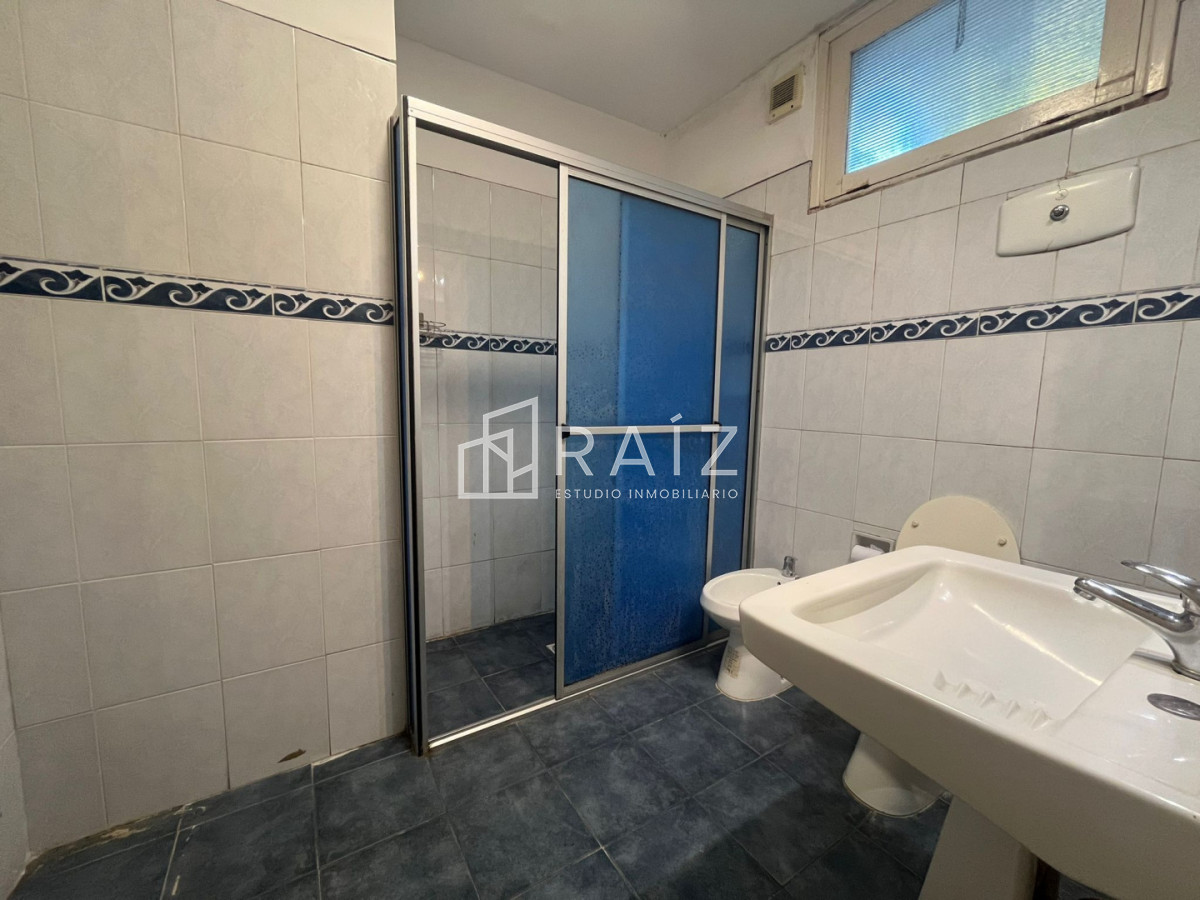 Casa ID.11827 - VENTA 2 CASAS MISMO PADRON SAN CARLOS