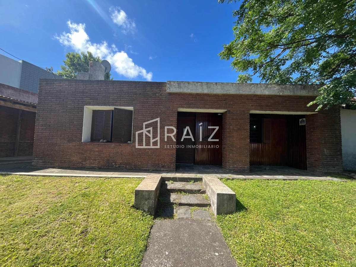 Casa ID.11631 - CASA VENTA 2 DORMITORIOS + DEPENDENCIA PINARES