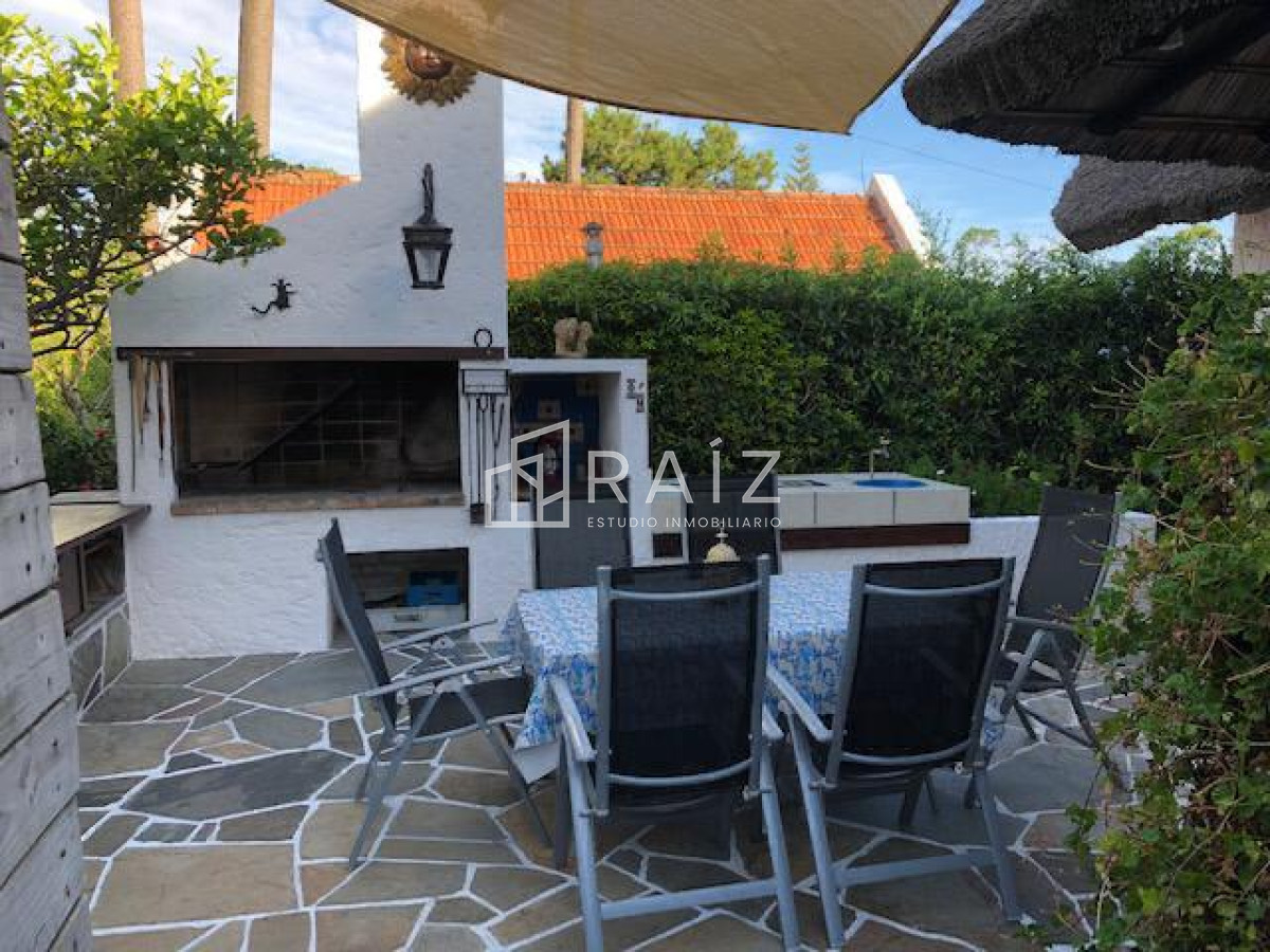 Casa ID.784 - CASA 6 DORMITORIOS EN ALQUILER DE TEMPORADA EN PINARES