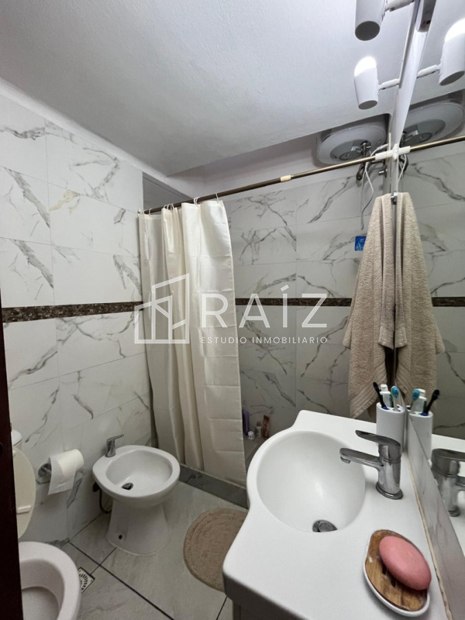 Casa ID.5646 - CASA EN VENTA 3 DORMITORIOS Y DEPENDECIA PINARES