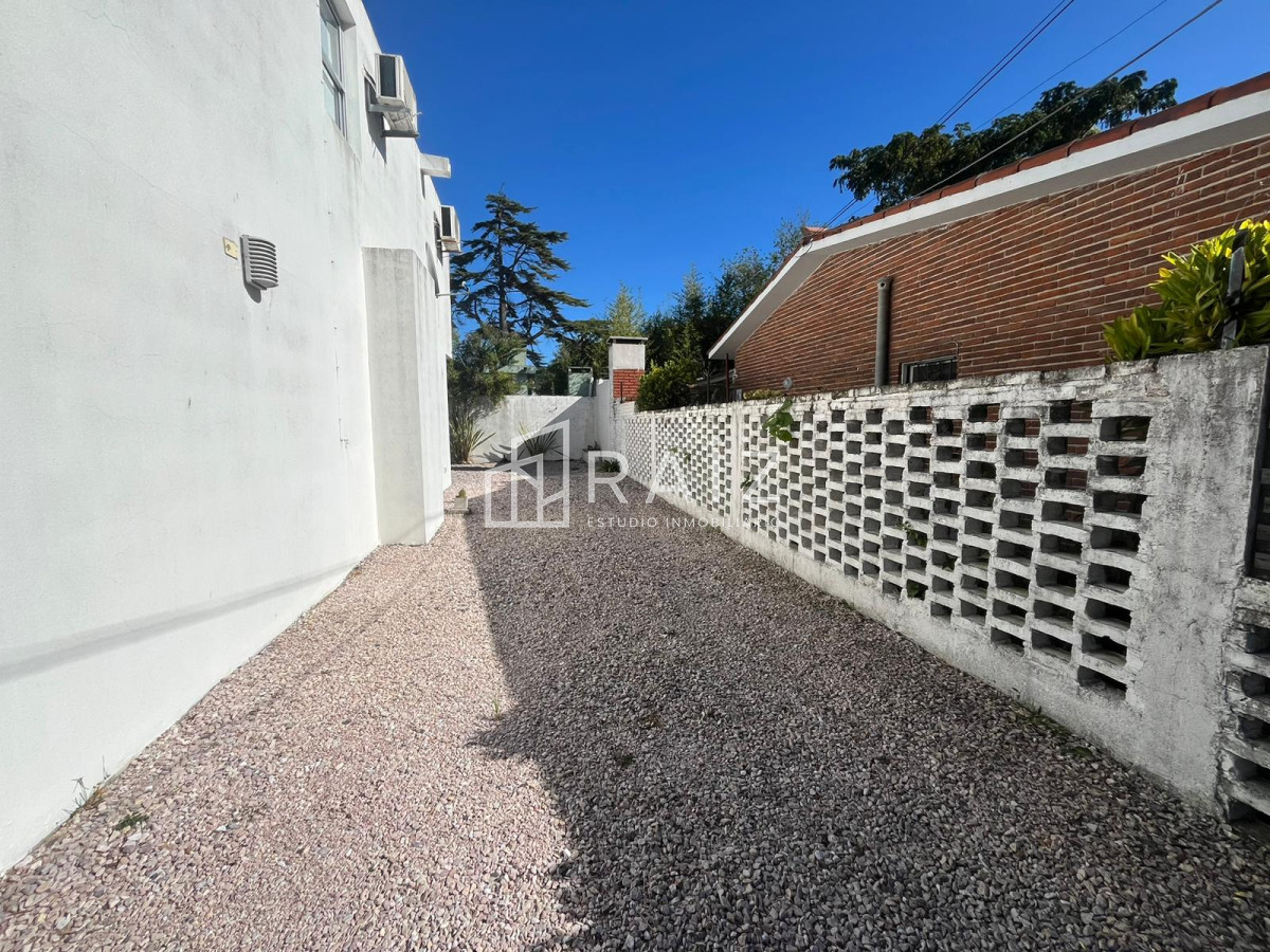 Casa ID.2554 - CASA  VENTA 3 DORMITORIOS ZONA ATLANTICO SHOPPING 