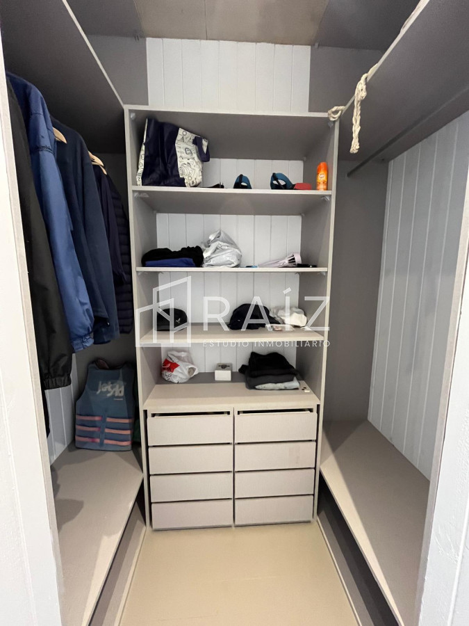 Casa ID.11453 - CASA EN VENTA 5 DORMITORIOS + DEPENDENCIA JOSE IGNACIO