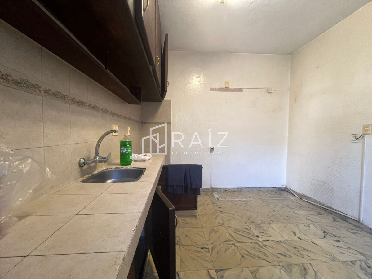 Casa ID.11827 - VENTA 2 CASAS MISMO PADRON SAN CARLOS
