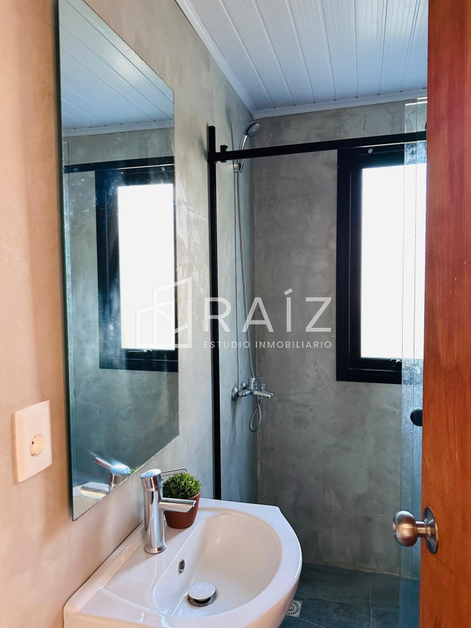 Casa ID.9351 - CASA 4 DORMITORIOS EN VENTA EN PUEBLO SAN VICENTE