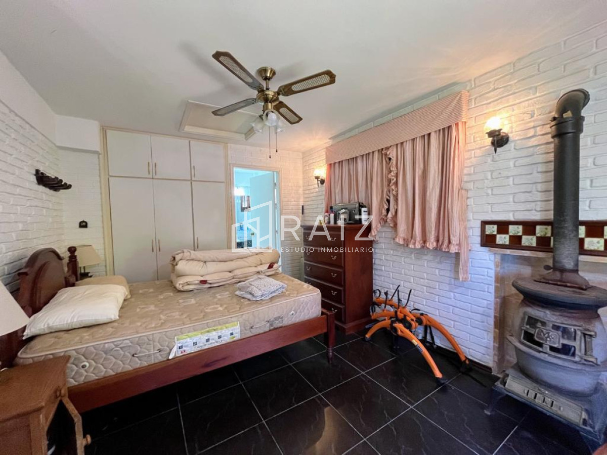 Casa ID.7937 - VENTA CASA 4 DORMITORIOS Y DEPENDENCIA SAN RAFAEL