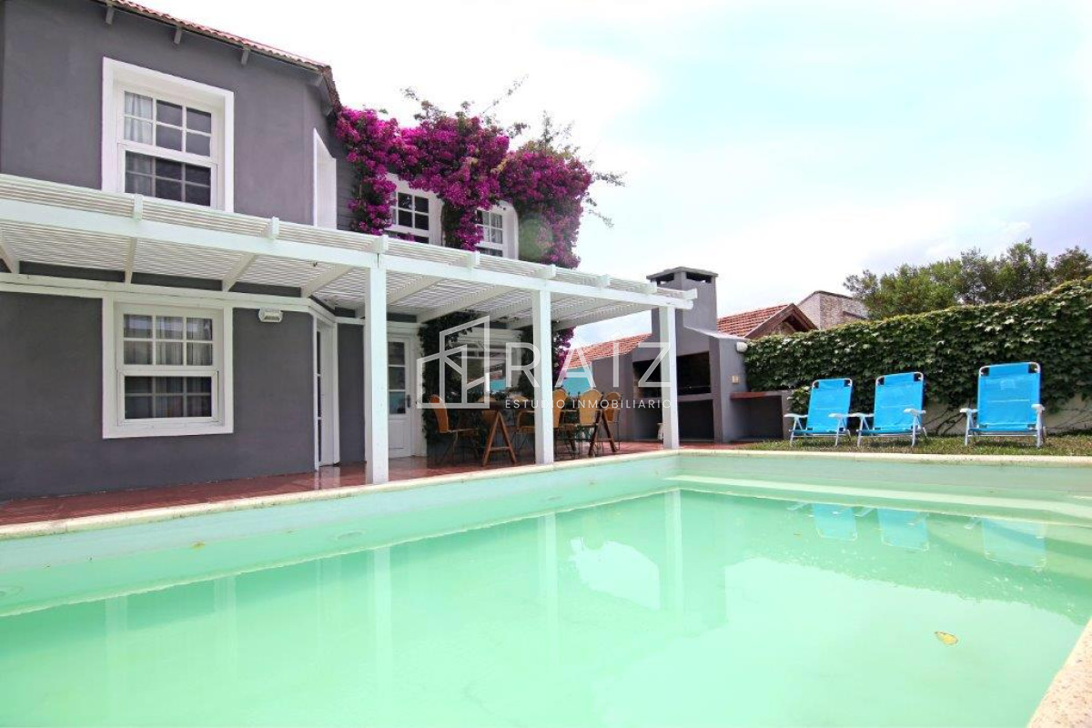 Casa ID.1081 - Maravillosa casa en La Barra.