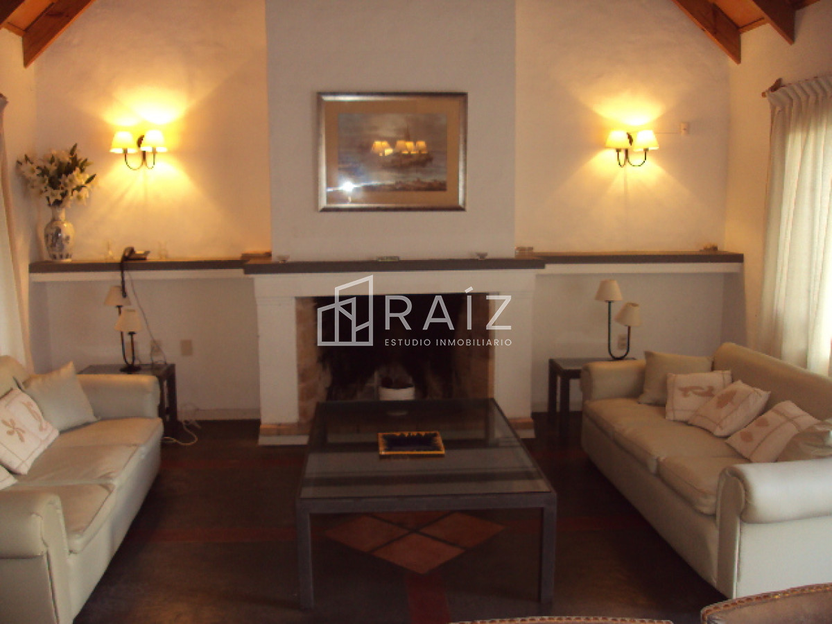 Casa ID.898 - Casa en Punta del Este, Brava