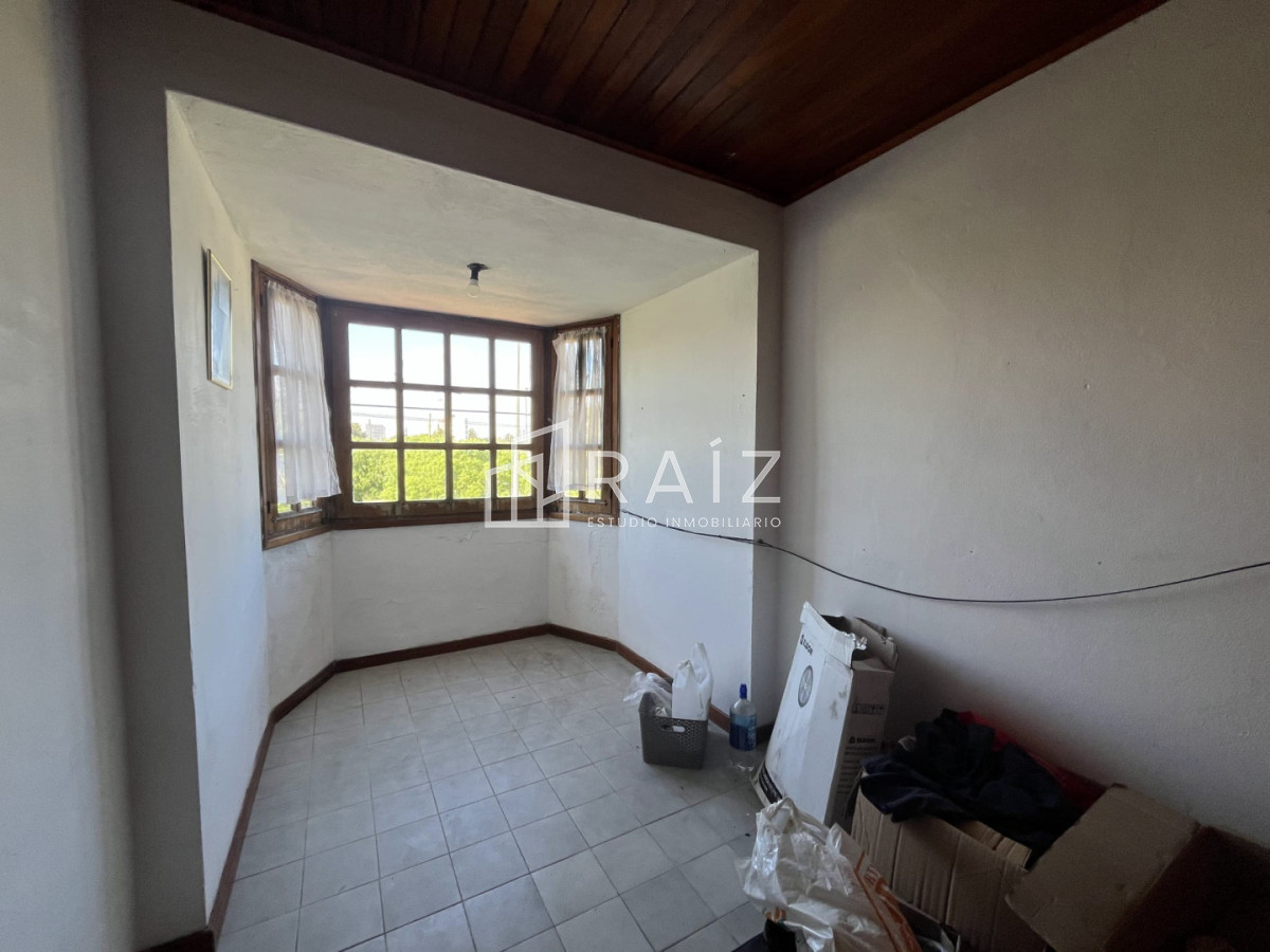 Casa ID.12095 - VENTA CASA 4 DORMITORIOS AV ESPAÑA