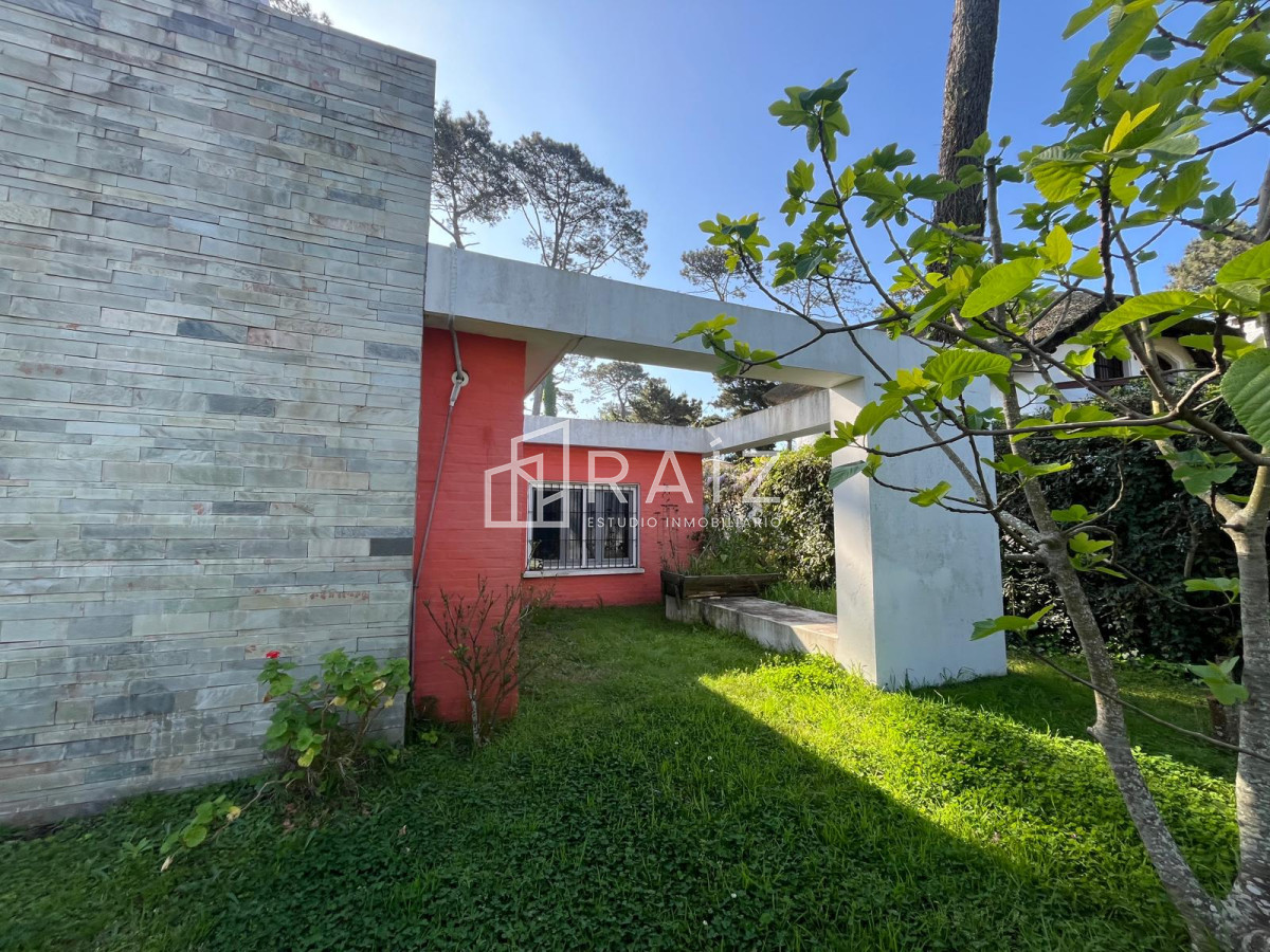 Casa ID.6151 - HERMOSA CASA EN PINARES EN VENTA!!