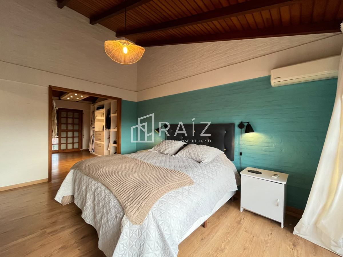 Casa ID.11105 - VENTA CASA 4 DORMITORIOS BIARRITZ MALDONADO 