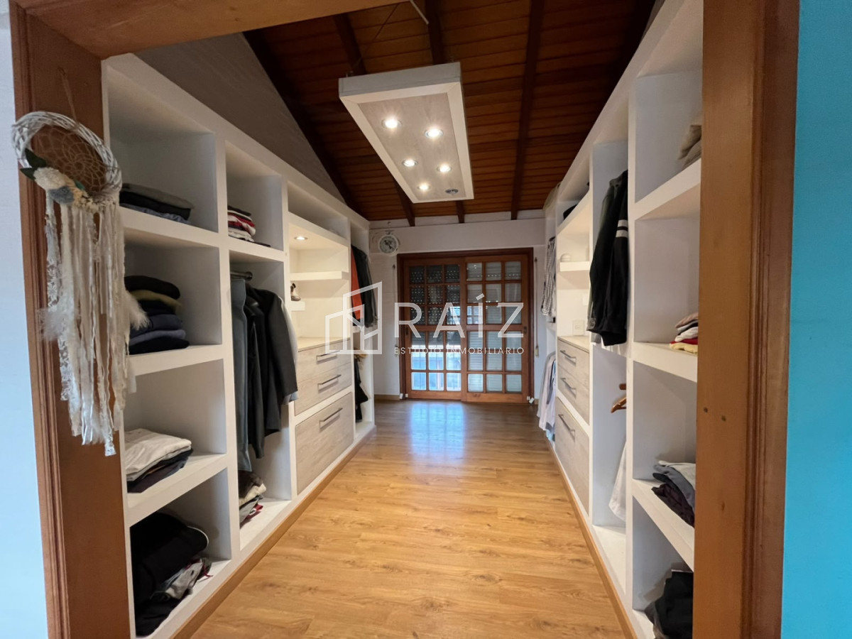 Casa ID.11105 - VENTA CASA 4 DORMITORIOS BIARRITZ MALDONADO 