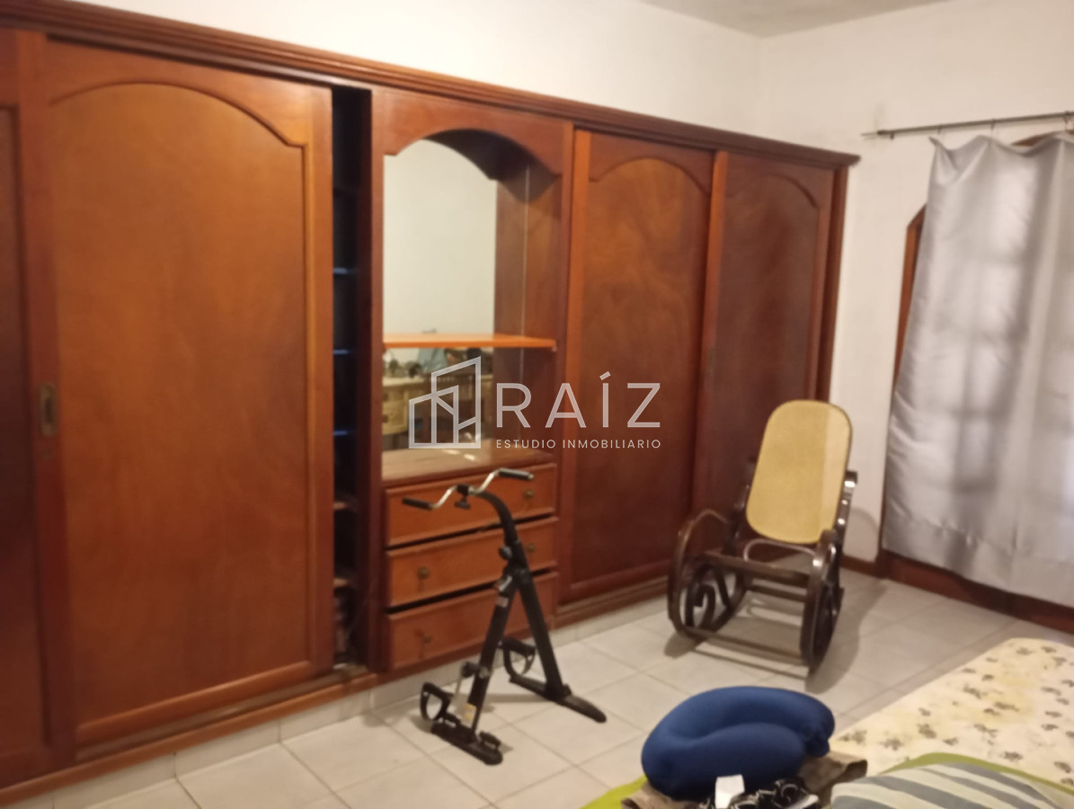 Casa ID.12095 - VENTA CASA 4 DORMITORIOS AV ESPAÑA
