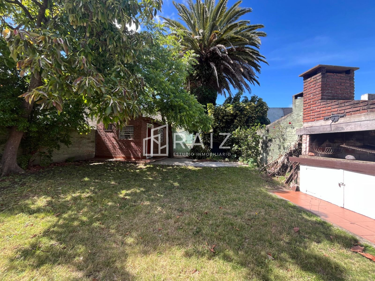 Casa ID.11631 - CASA VENTA 2 DORMITORIOS + DEPENDENCIA PINARES