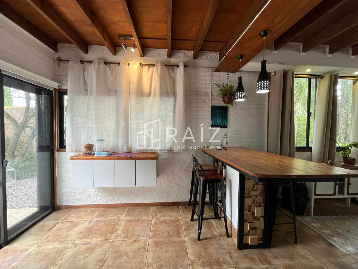 Casa ID.11202 - VENTA CASA 5 DORMITORIOS LAUSANA