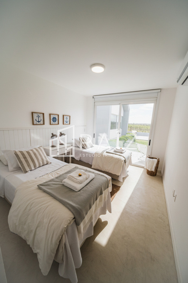 Casa ID.2549 - ESPECTACULAR CASA 5 DORMITORIOS EN VENTA JOSE IGNACIO