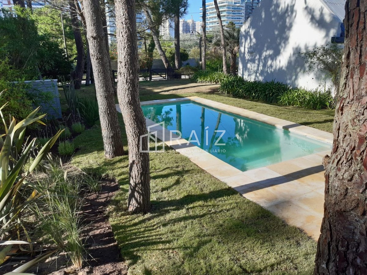 Casa ID.898 - Casa en Punta del Este, Brava