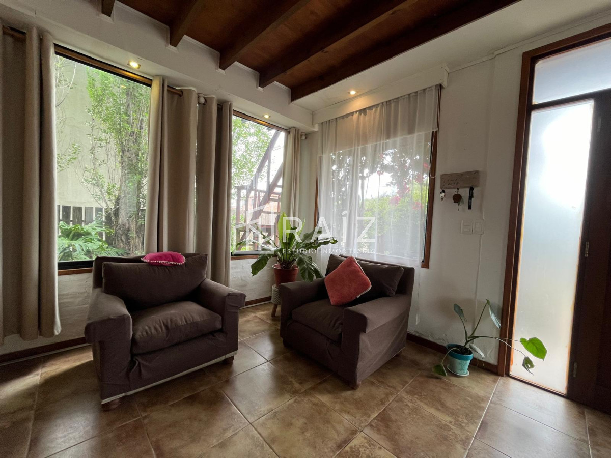 Casa ID.11202 - VENTA CASA 5 DORMITORIOS LAUSANA