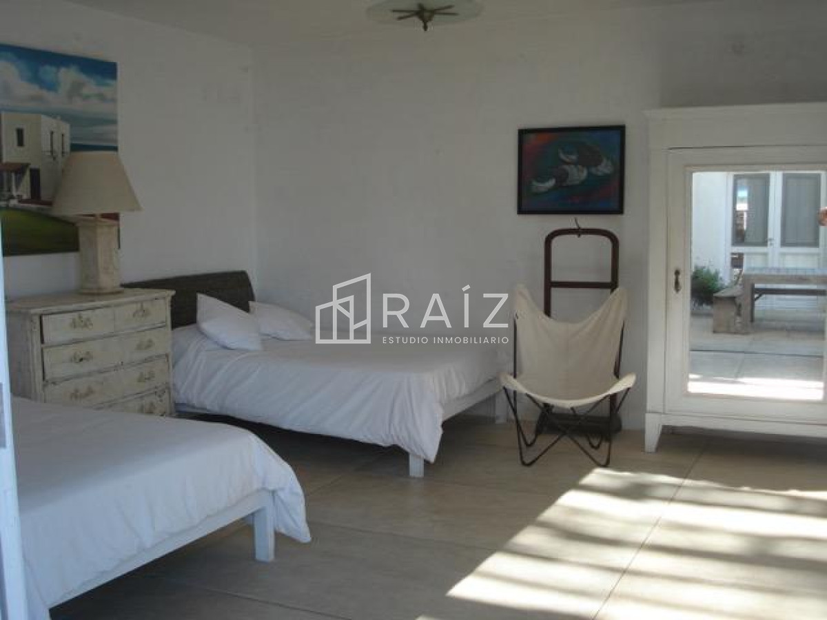 Casa ID.465 - EXCEPCIONAL CASA EN LA BARRA!!