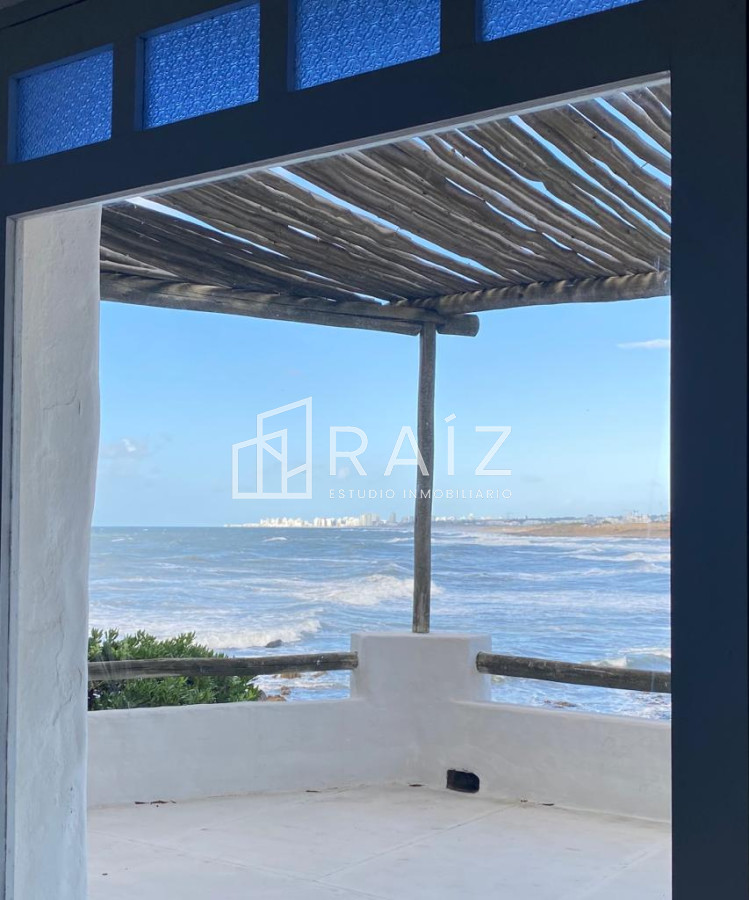 Casa ID.465 - EXCEPCIONAL CASA EN LA BARRA!!