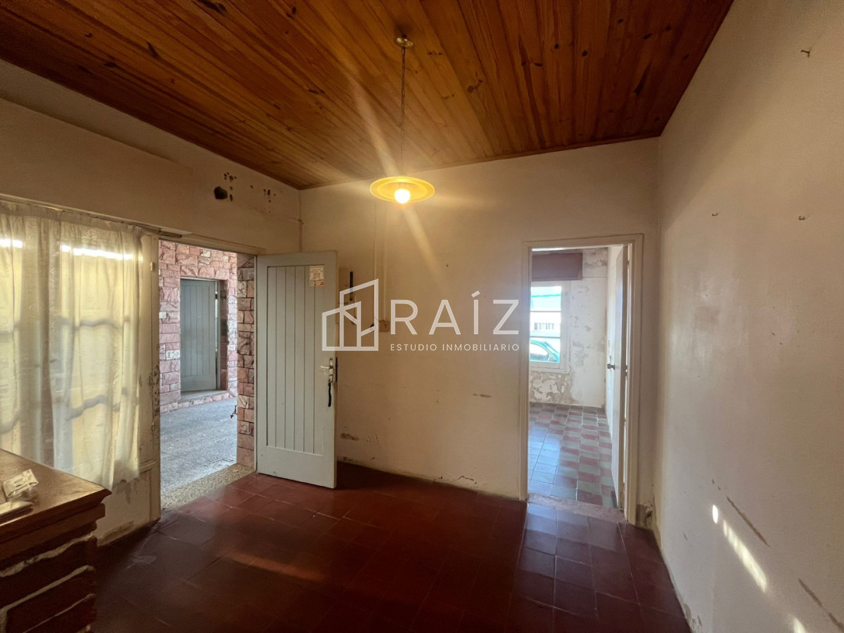 Casa ID.11827 - VENTA 2 CASAS MISMO PADRON SAN CARLOS