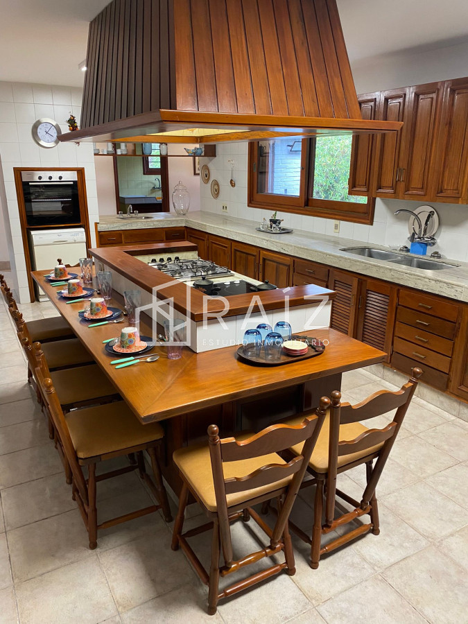 Casa ID.6998 - HERMOSA CASA DISPONIBLE POR LA TEMPORADA.