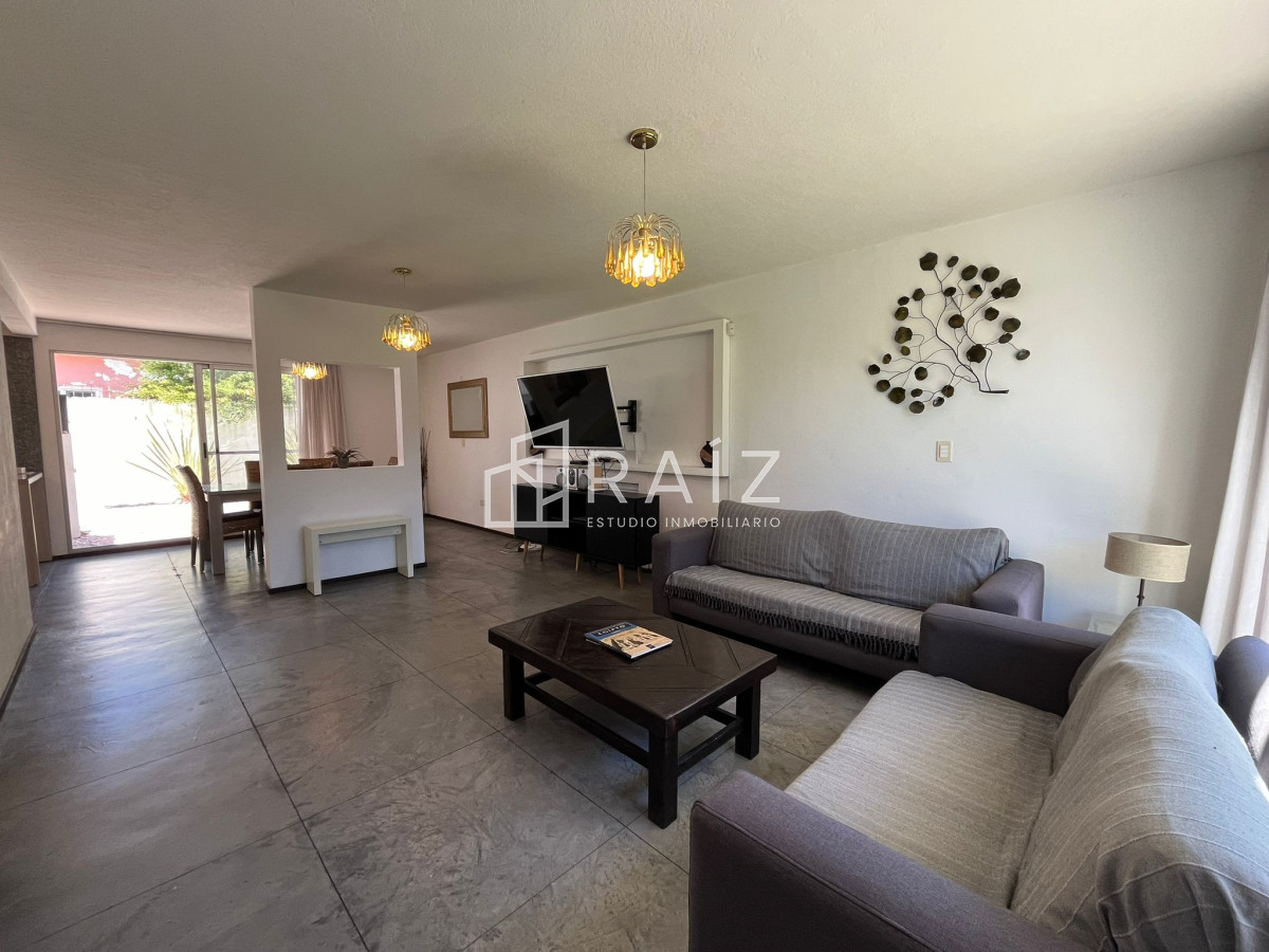 Casa ID.2554 - CASA  VENTA 3 DORMITORIOS ZONA ATLANTICO SHOPPING 