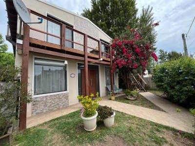 VENTA CASA 5 DORMITORIOS LAUSANA