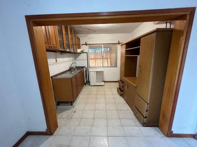 VENTA CASA 2 DORMITORIOS BALNEARIO BS AS