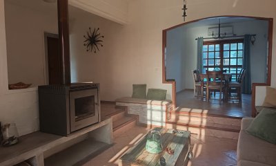 VENTA CASA 4 DORMITORIOS MALDONADO