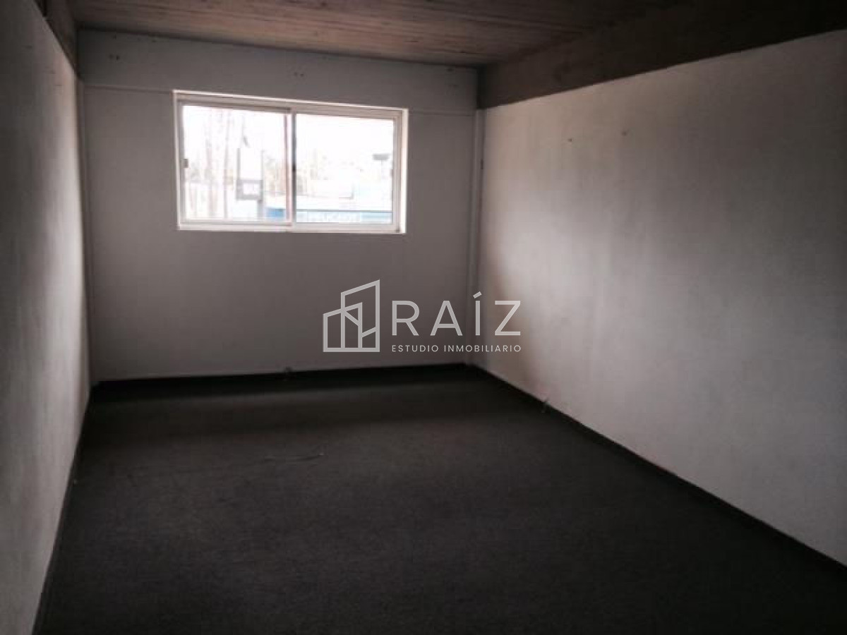 Local Comercial ID.1768 - Local en Punta del Este, Roosevelt