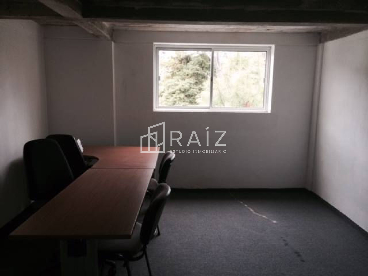 Local Comercial ID.1768 - Local en Punta del Este, Roosevelt