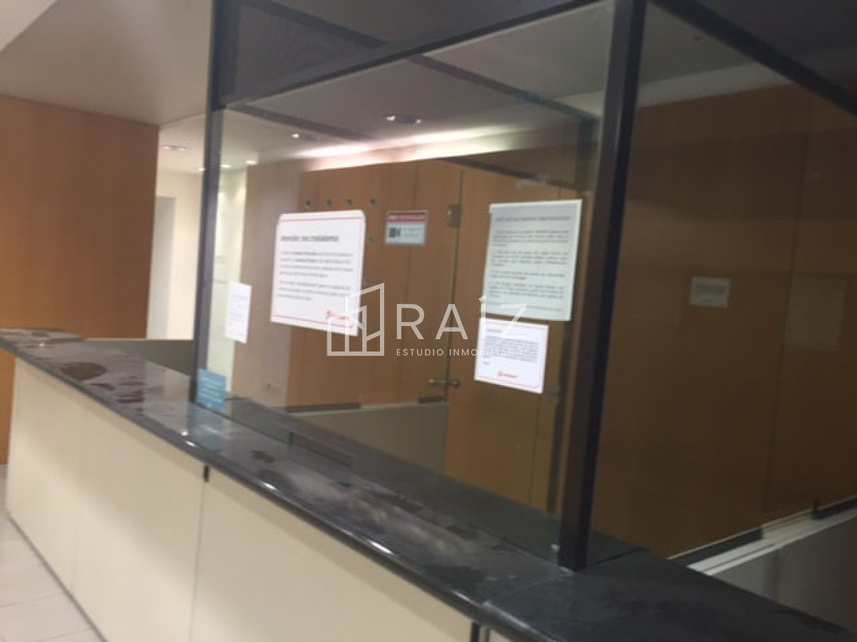 Local Comercial ID.2084 - Local en Montevideo.