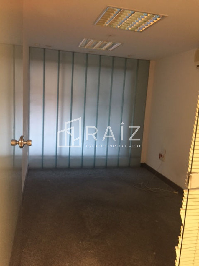 Local Comercial ID.2084 - Local en Montevideo.