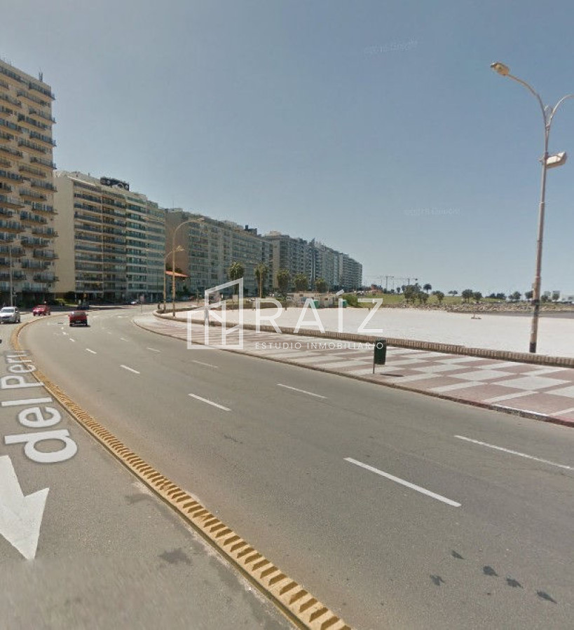 Local Comercial ID.2084 - Local en Montevideo.