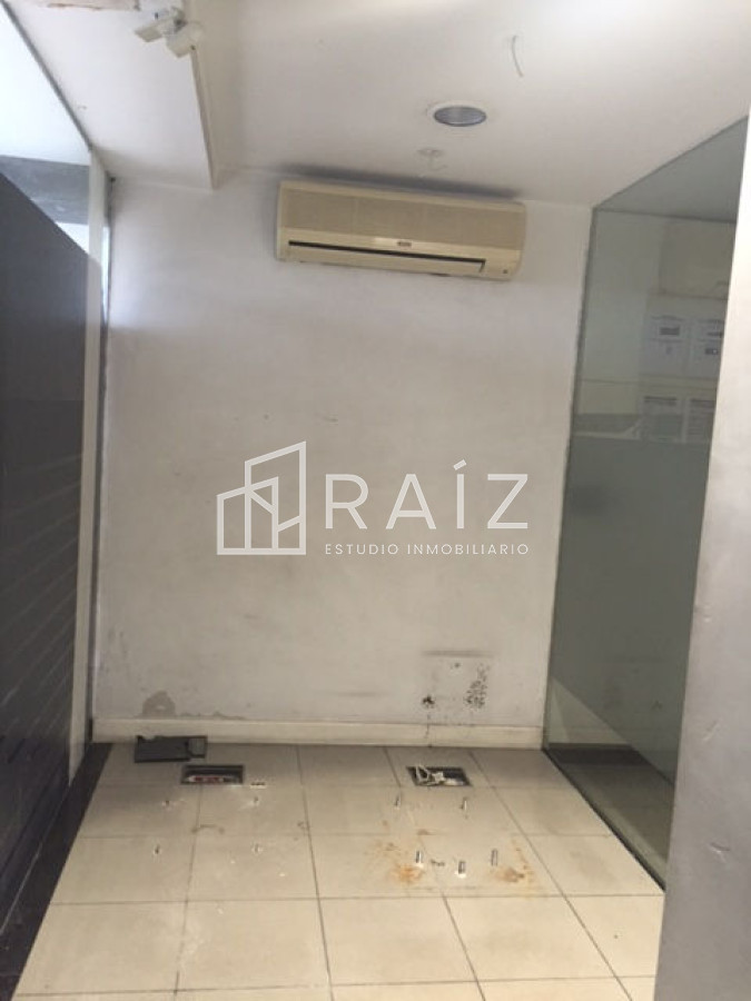 Local Comercial ID.2084 - Local en Montevideo.