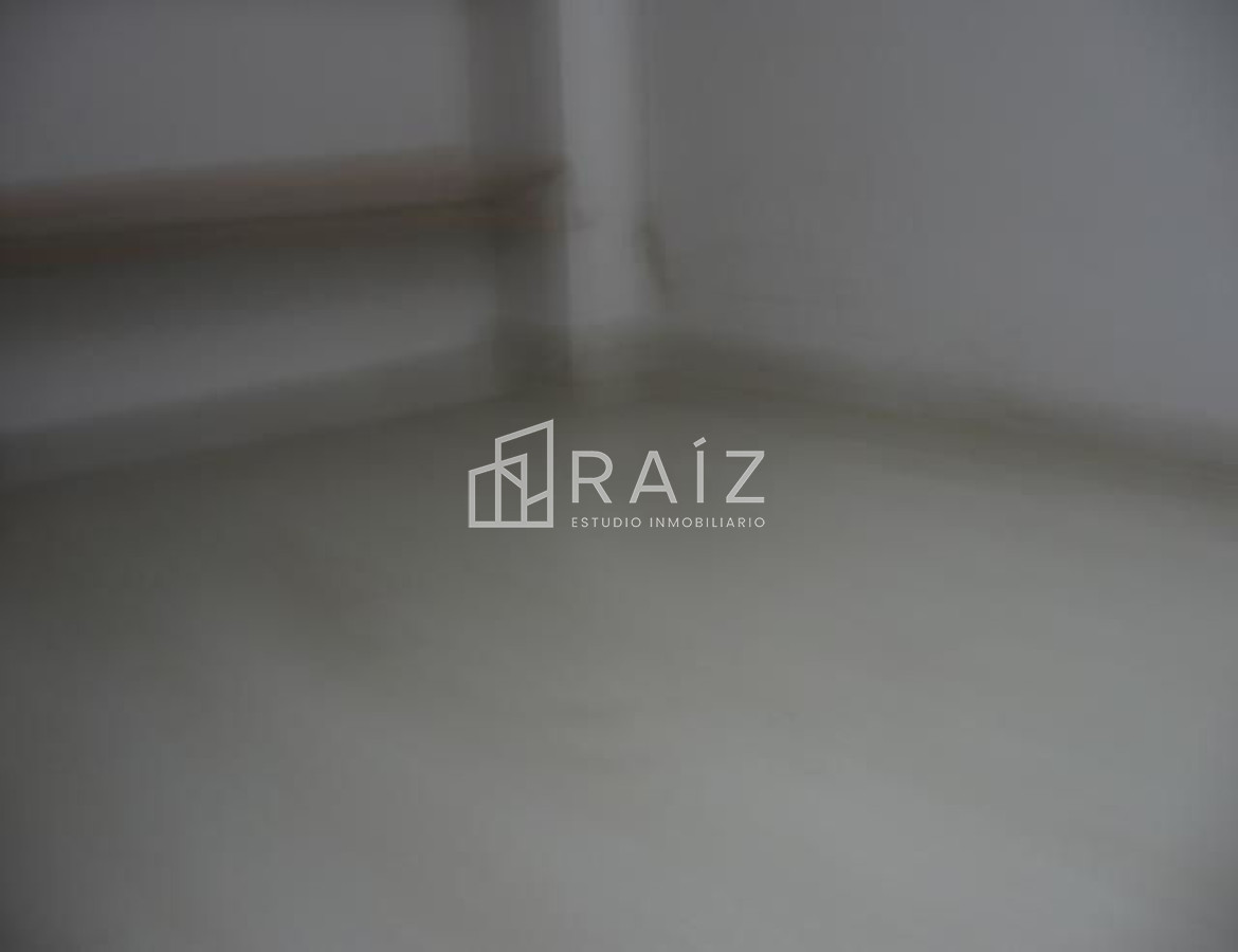 Local Comercial ID.2294 - Local en Punta del Este, Península