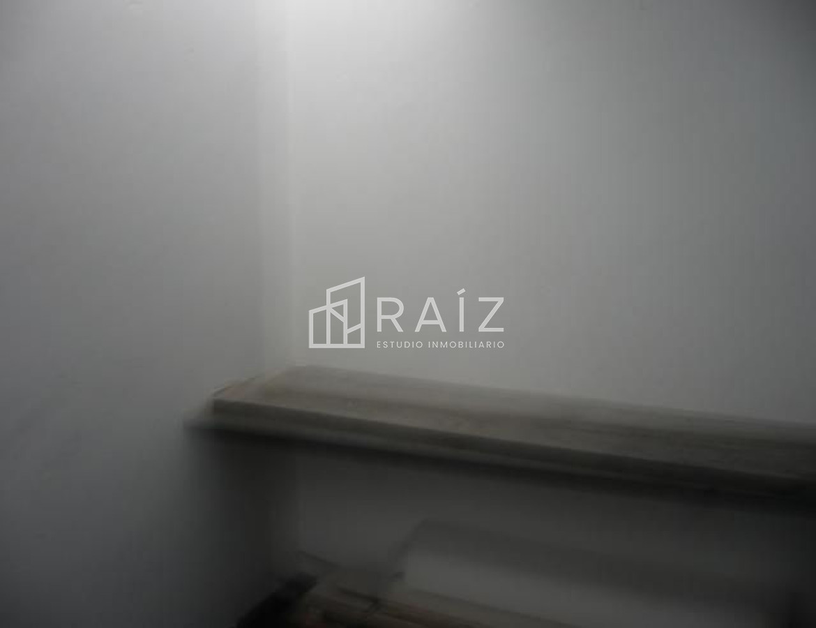 Local Comercial ID.2294 - Local en Punta del Este, Península