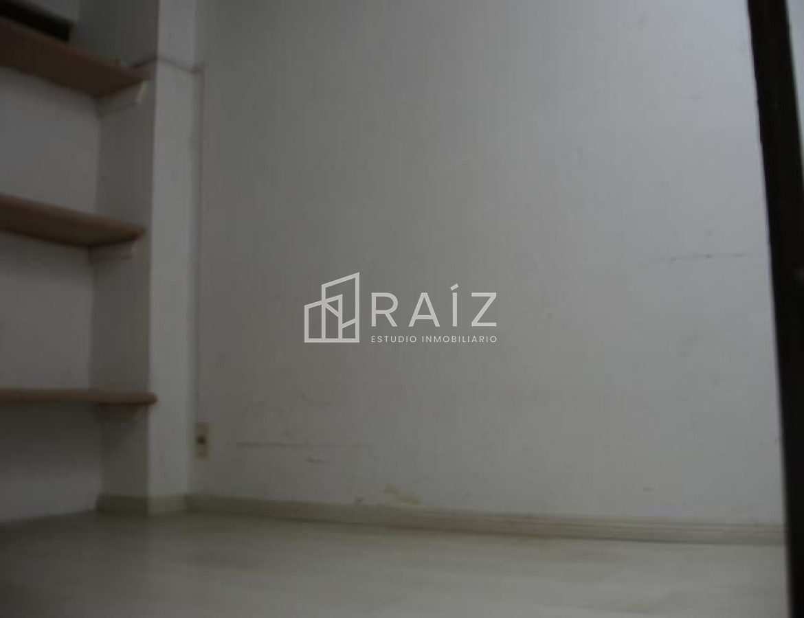 Local Comercial ID.2294 - Local en Punta del Este, Península