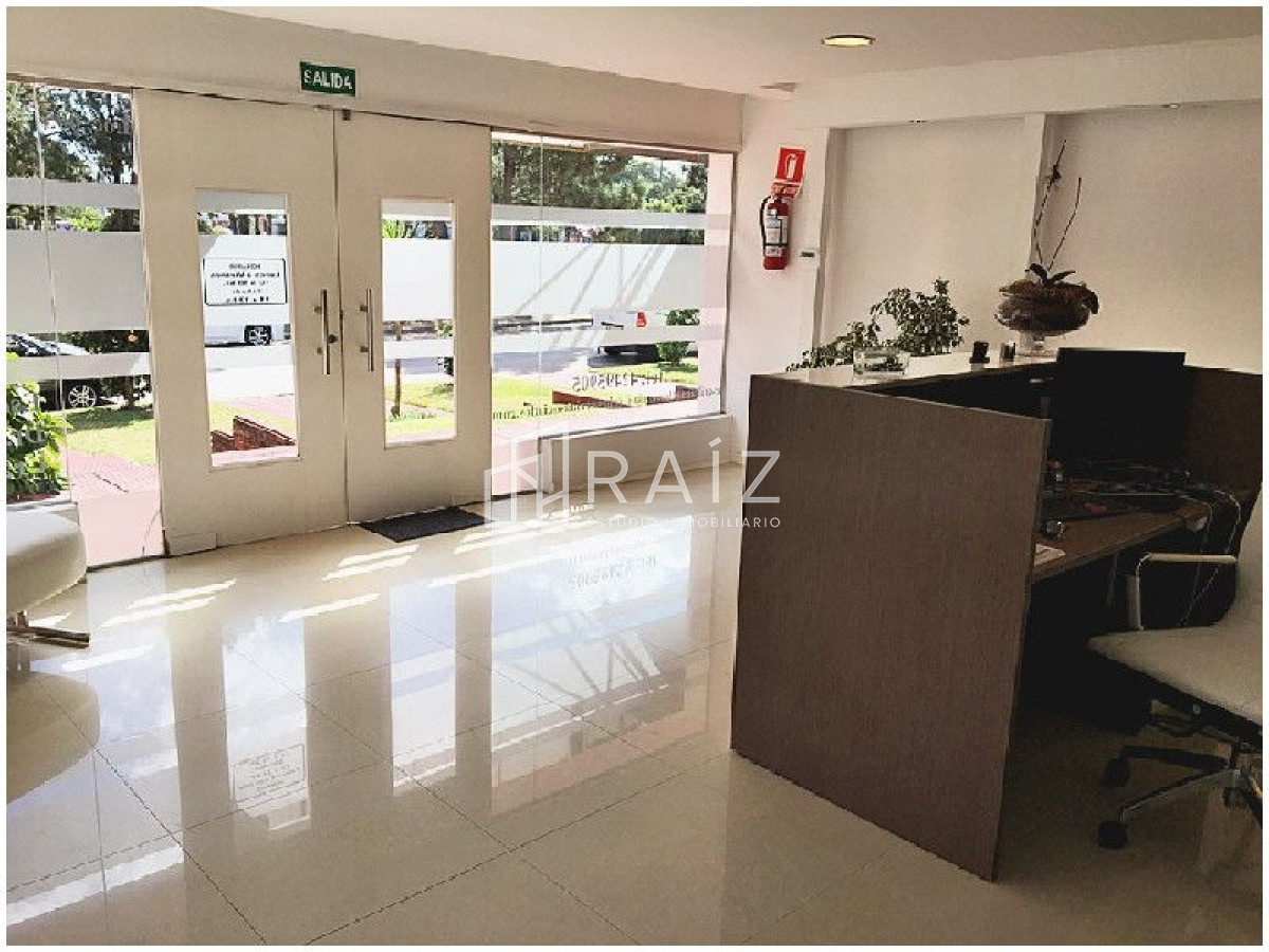 Local Comercial ID.2652 - Local en Punta del Este, Aidy Grill