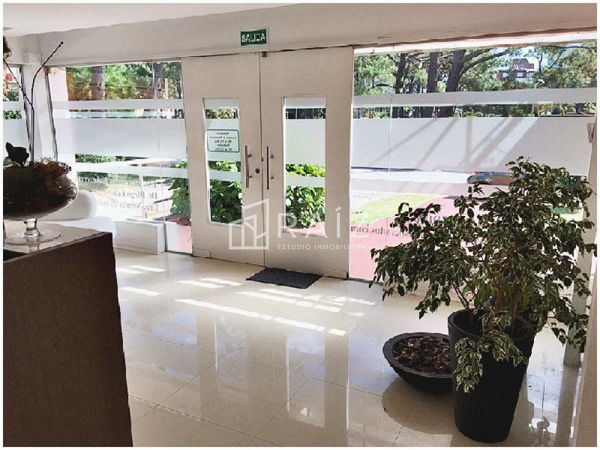 Local Comercial ID.2652 - Local en Punta del Este, Aidy Grill