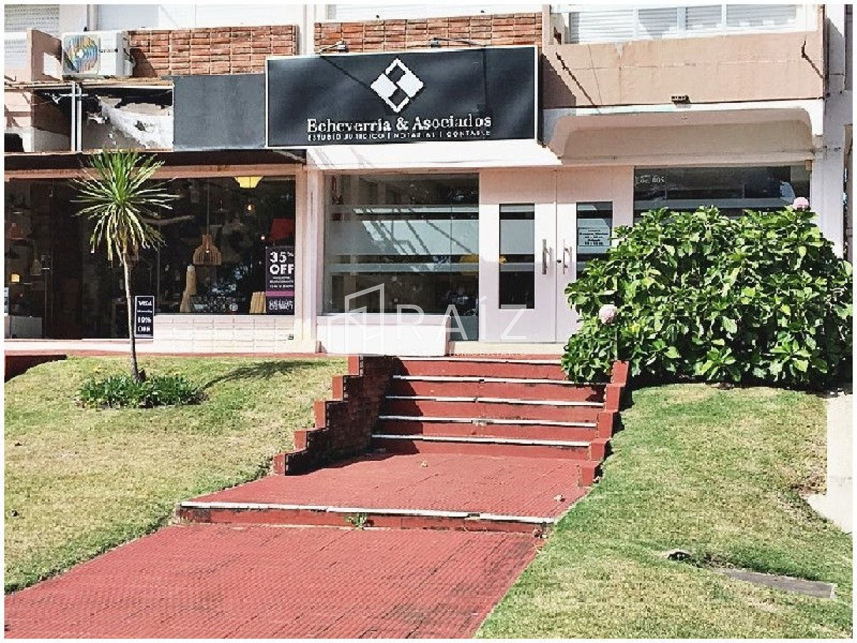 Local Comercial ID.2652 - Local en Punta del Este, Aidy Grill