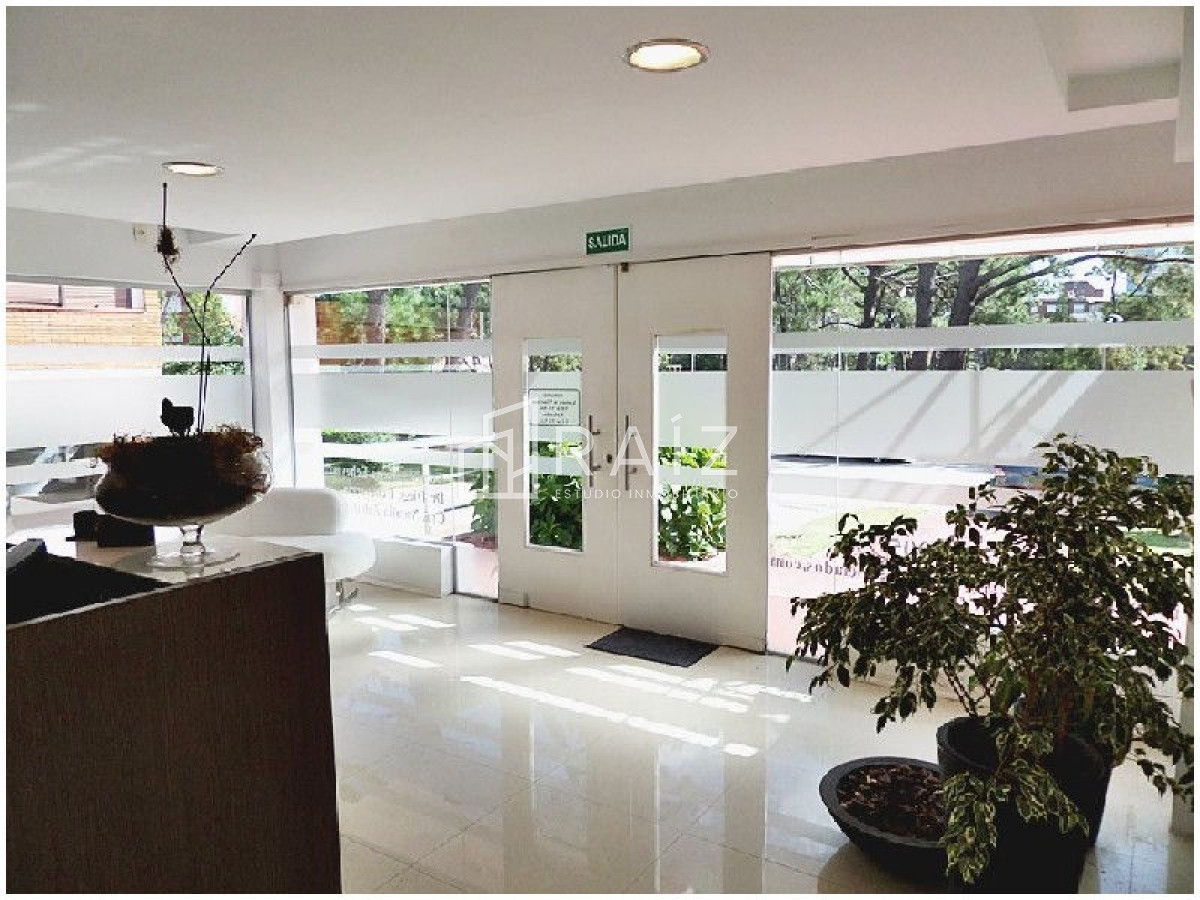 Local Comercial ID.2652 - Local en Punta del Este, Aidy Grill