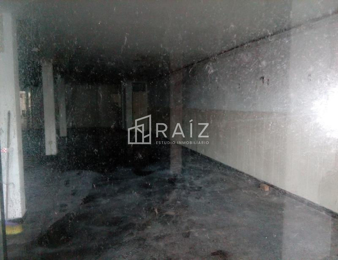 Local Comercial ID.2803 - Local en Punta del Este, Península