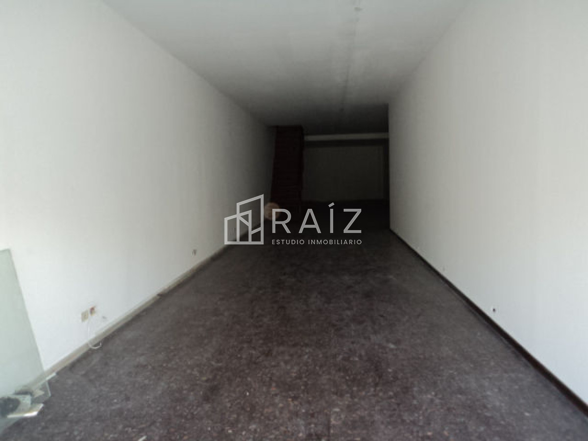 Local Comercial ID.775 - Local en Punta del Este, Península