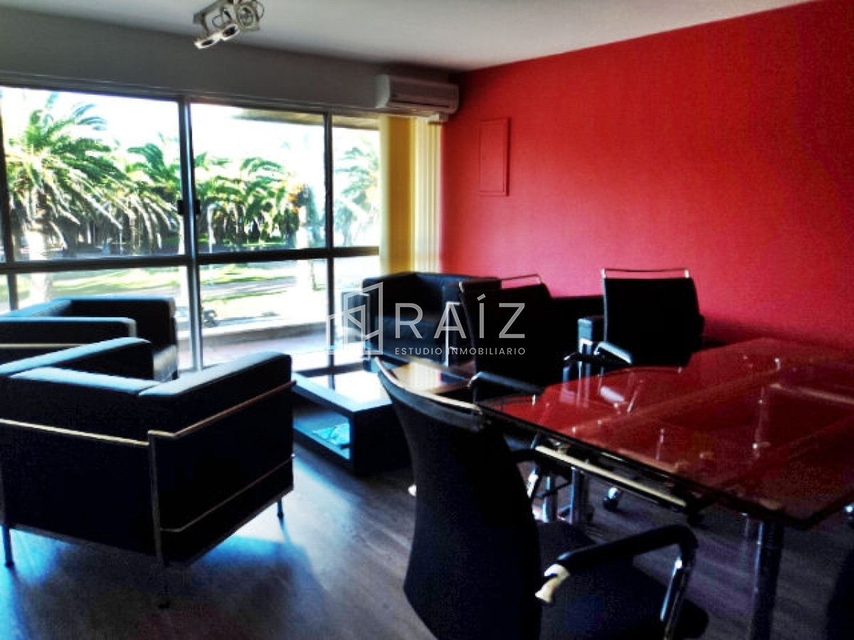 Local Comercial ID.775 - Local en Punta del Este, Península