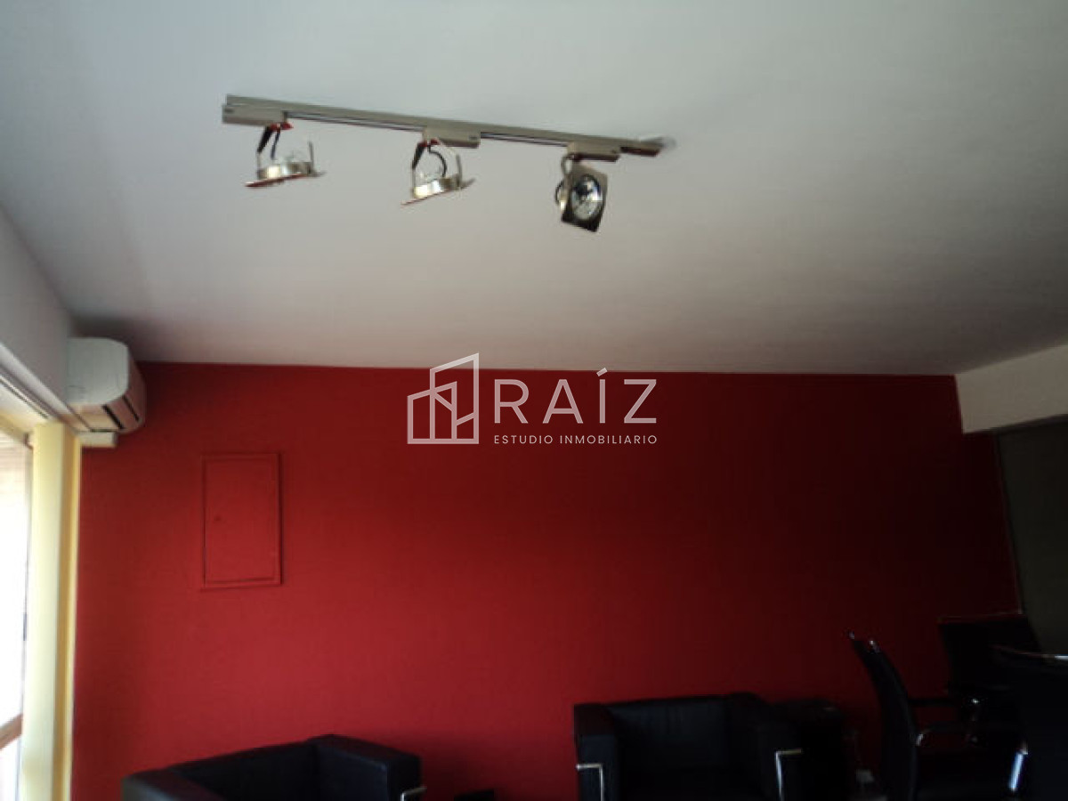 Local Comercial ID.775 - Local en Punta del Este, Península